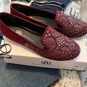 Rock & Republic Style Flats